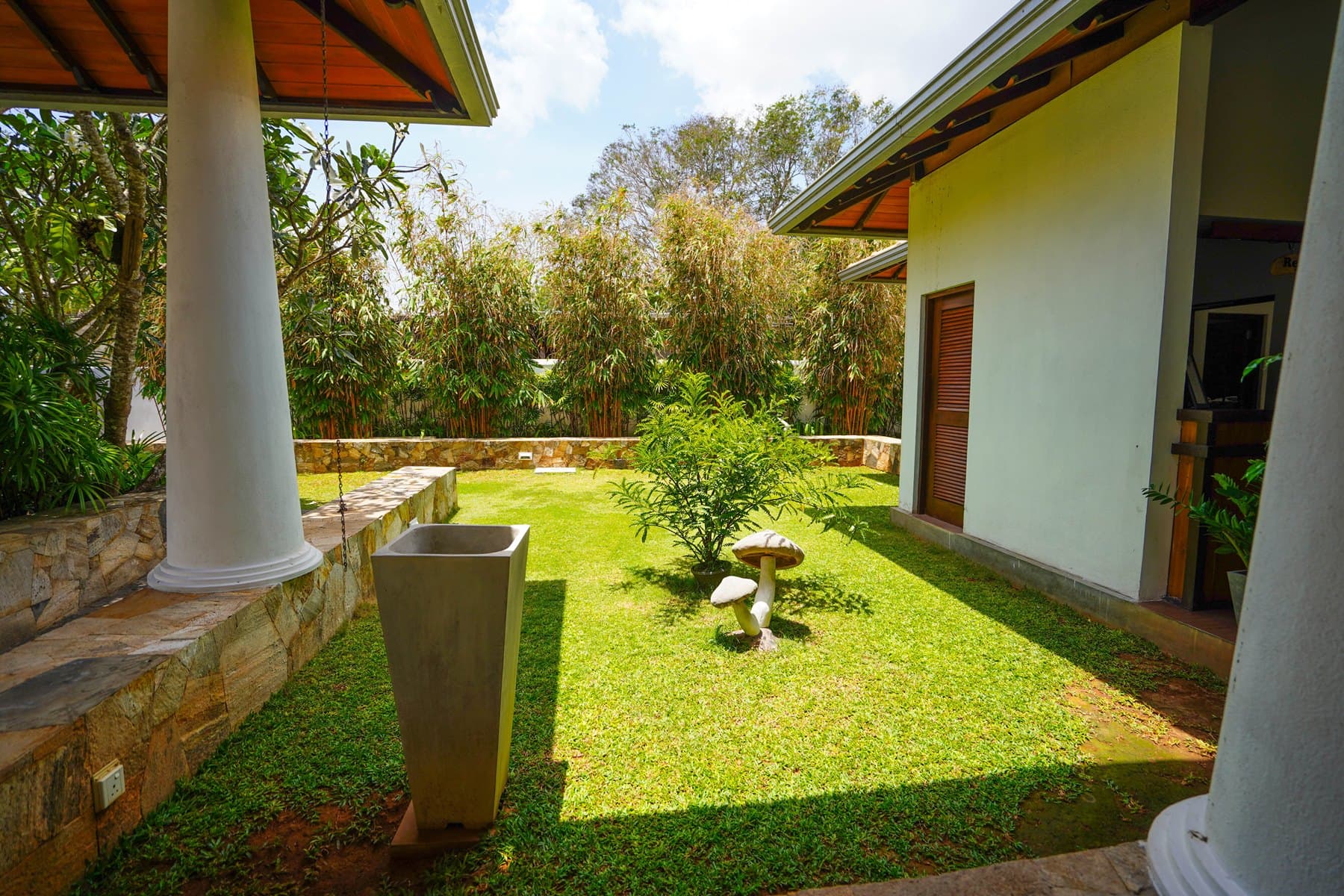 Hotel Tamarind Tree Gallery Image 15